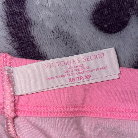 VS NWOT Pink Boyshort Panties - Picture 4 of 4